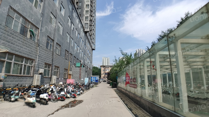 中铁大厦外景图