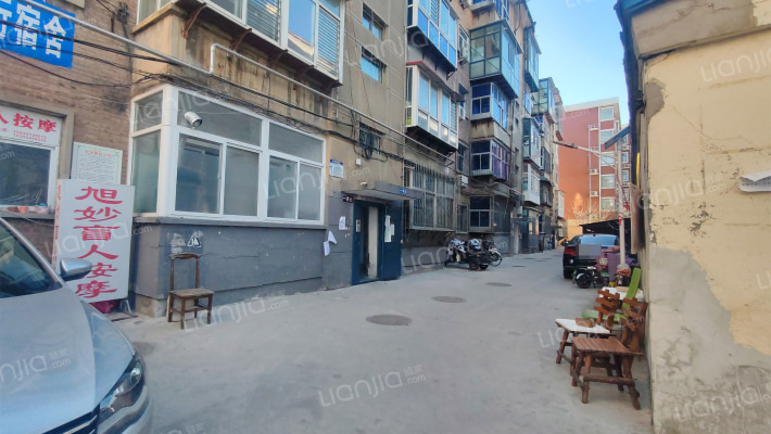 市人行宿舍外景图