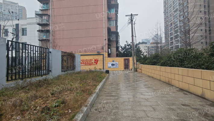 宝山南路187号外景图