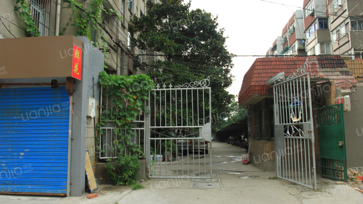 凤凰西街114号外景图