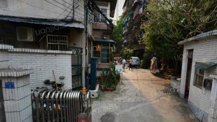 红十字会医院宿舍牛奶厂街1号大院外景图