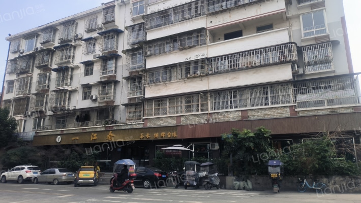 隆兴新居外景图