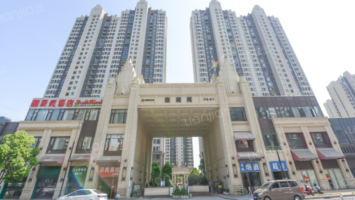 万达临湖苑F区外景图