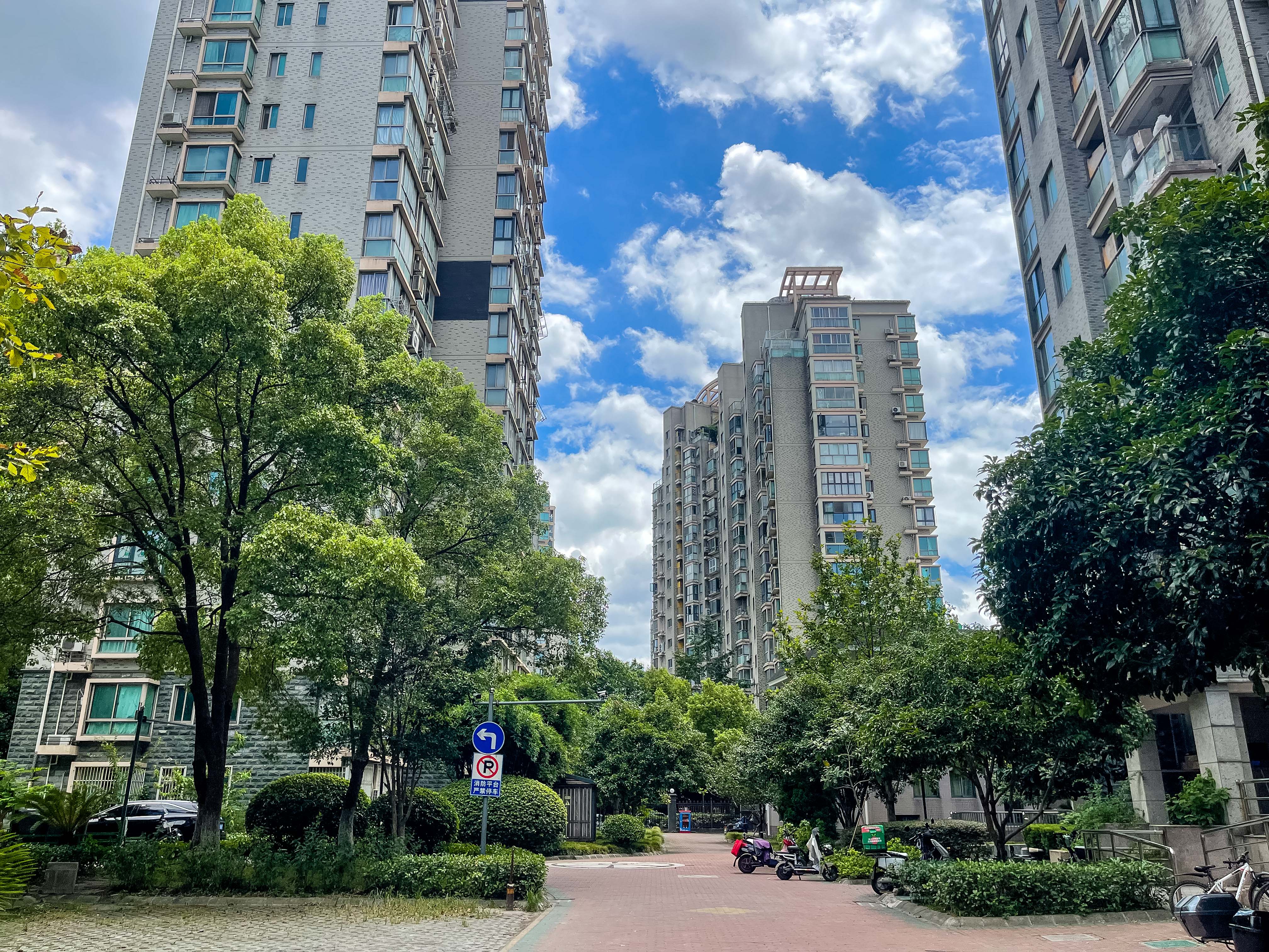 Sanhua Tianyun Garden compound photo 4