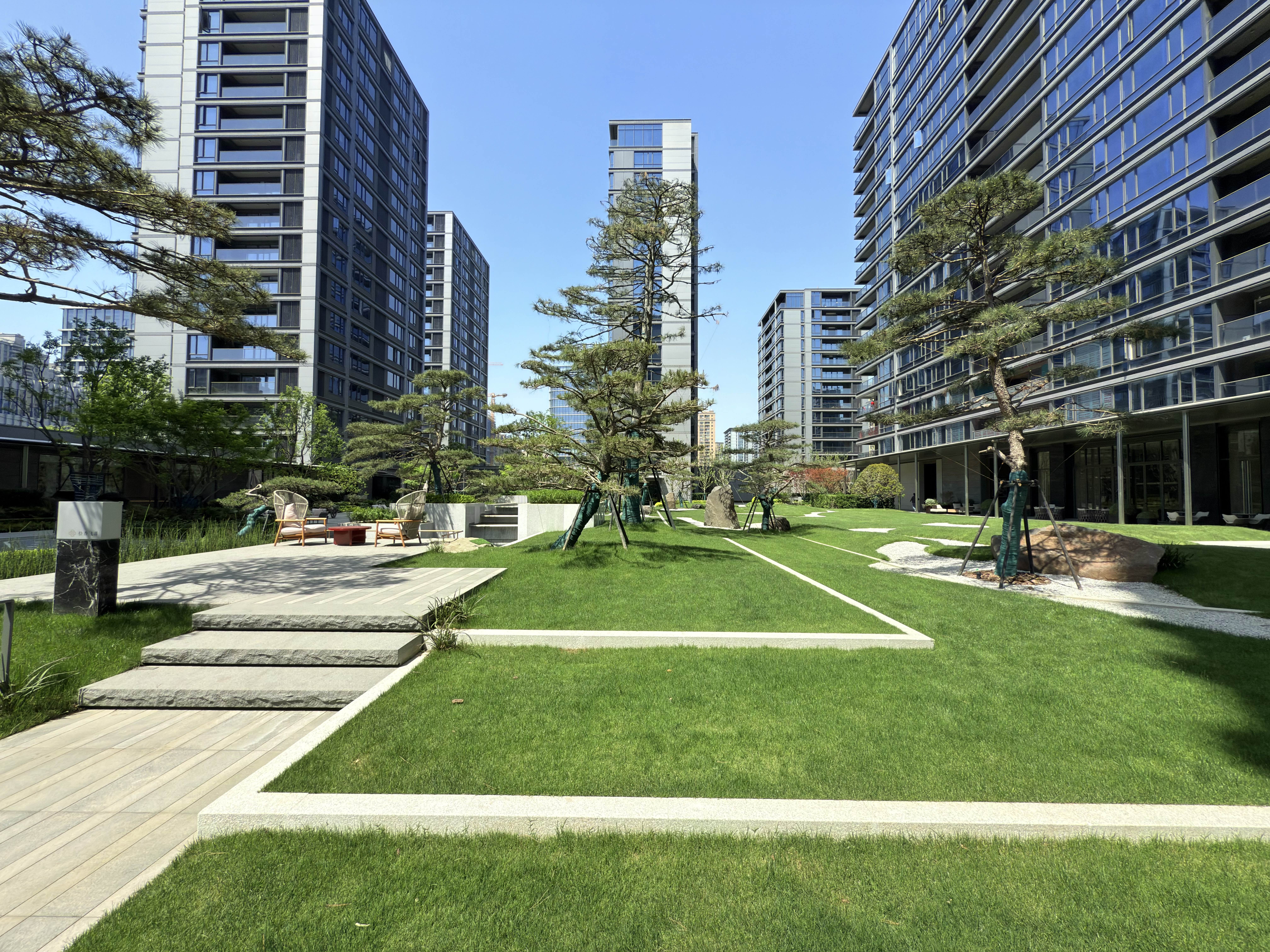 绿城·馥香园小区实景 5