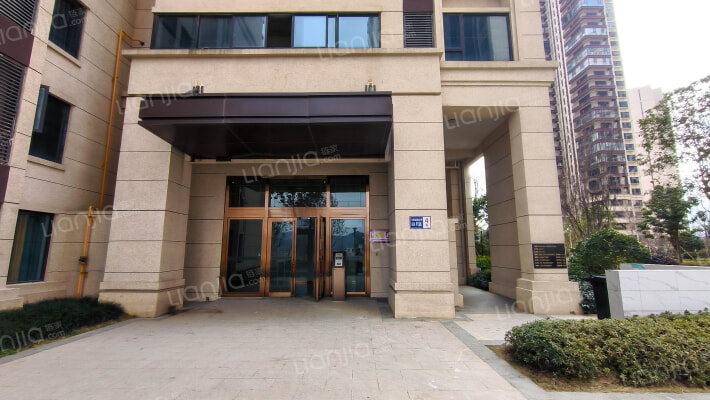 绿地花都外景图