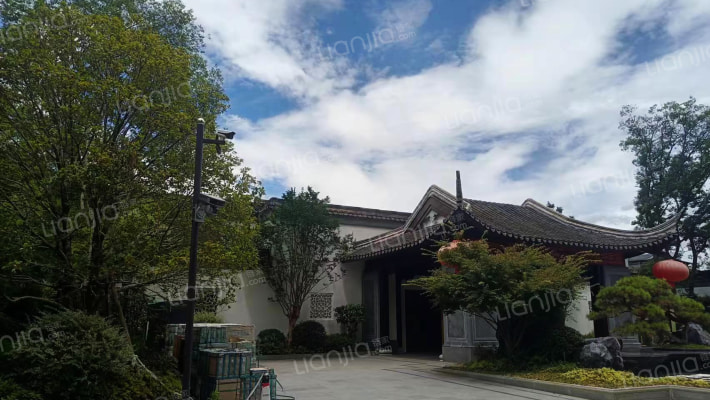 银城青山湖畔外景图