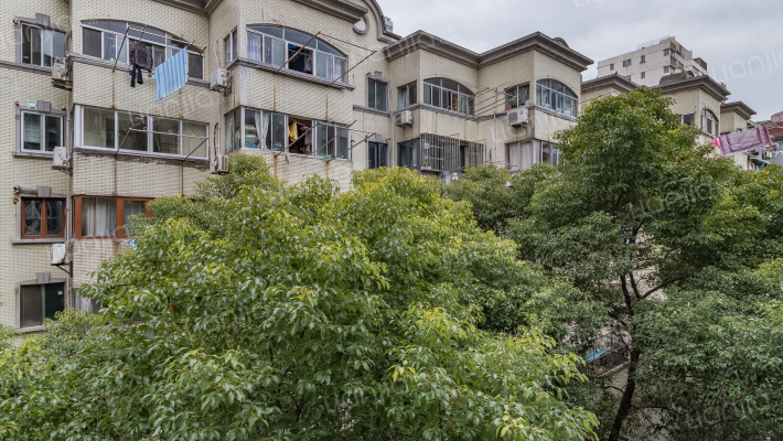 裕德大厦外景图