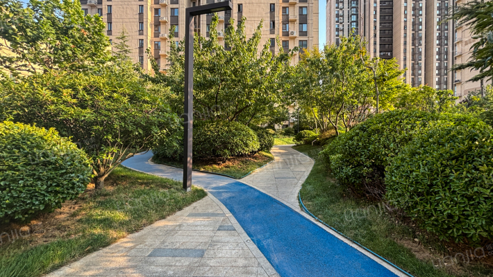 龙湖春江郦城一期外景图