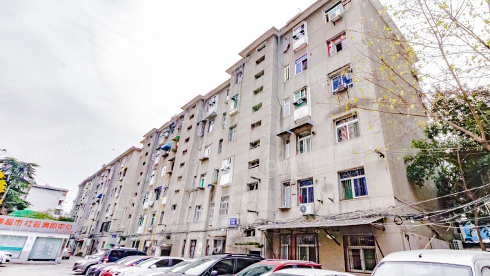 粮食局大院(胜利路58号)外景图