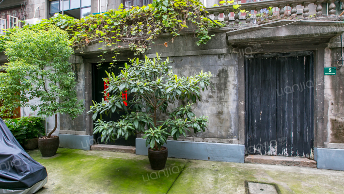 康绥公寓外景图