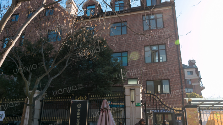 中建大公馆外景图