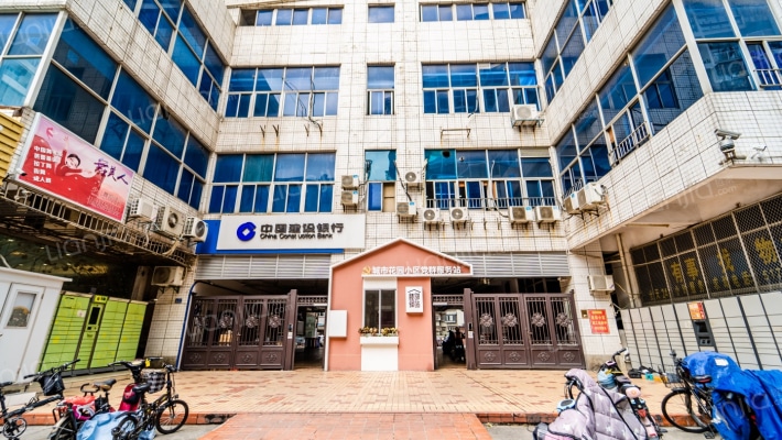 城市花园外景图