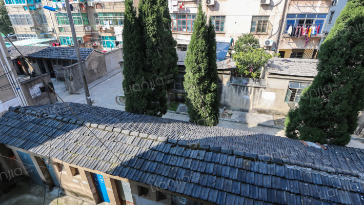 梅里四支弄外景图