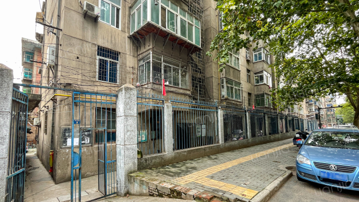 农兴路8号院外景图