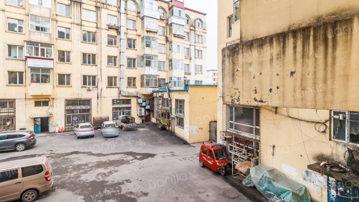 体改委家属楼外景图