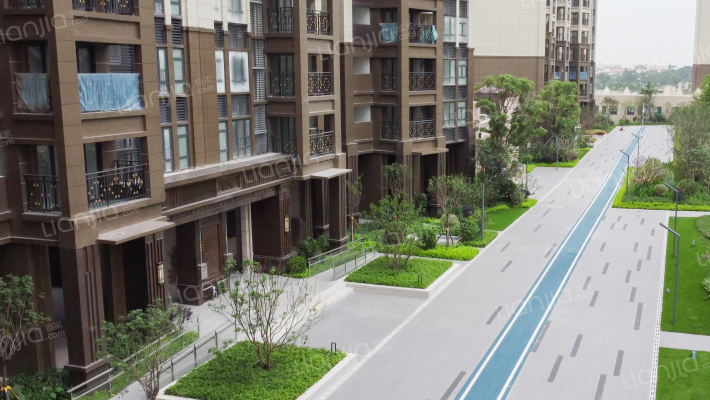 中国铁建领秀公馆外景图