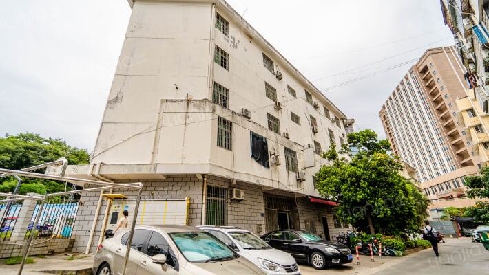 金榜南三里外景图