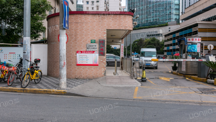 长安大厦外景图