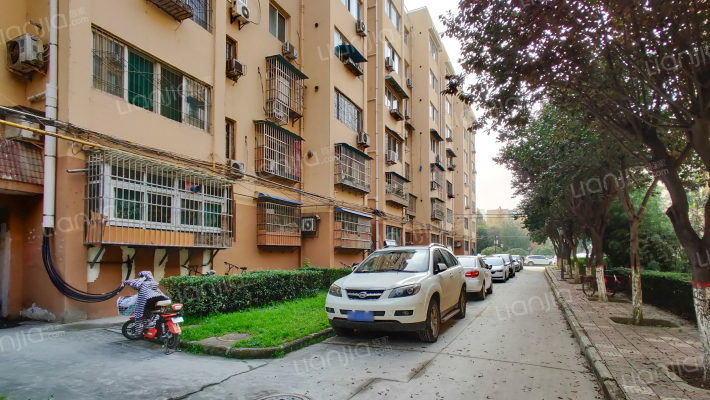 振兴小区外景图