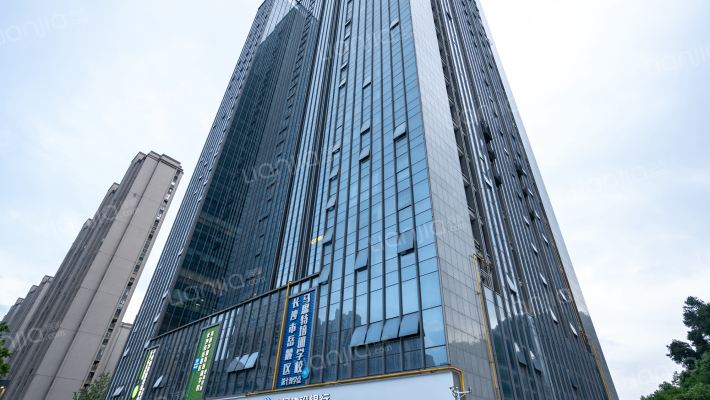 长房八方里外景图