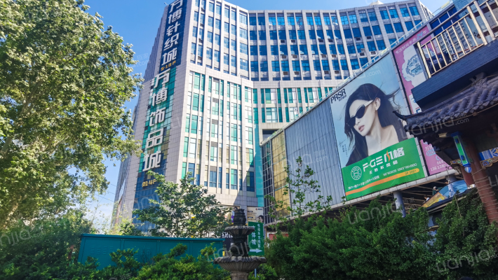 万博商城外景图