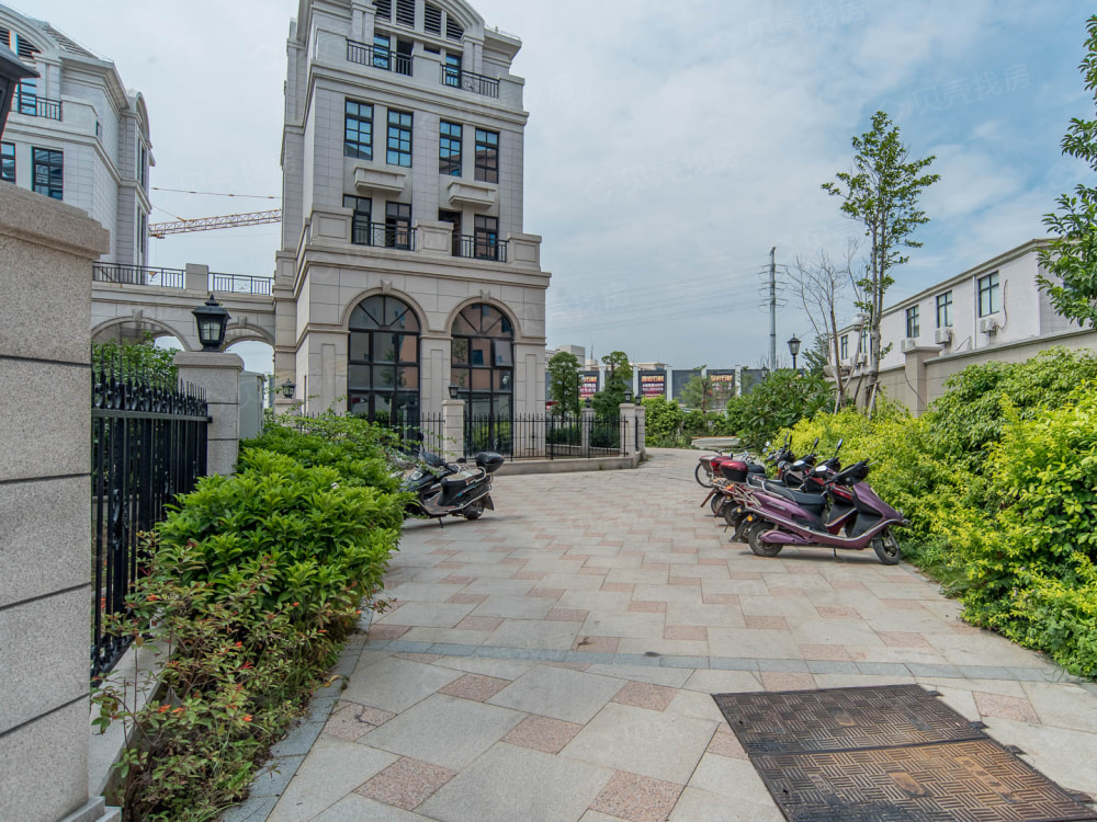 绿创铂悦府实景图