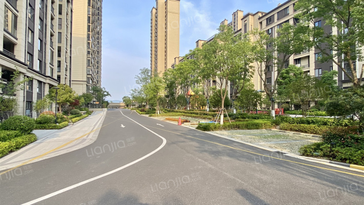 中梁应天首府外景图