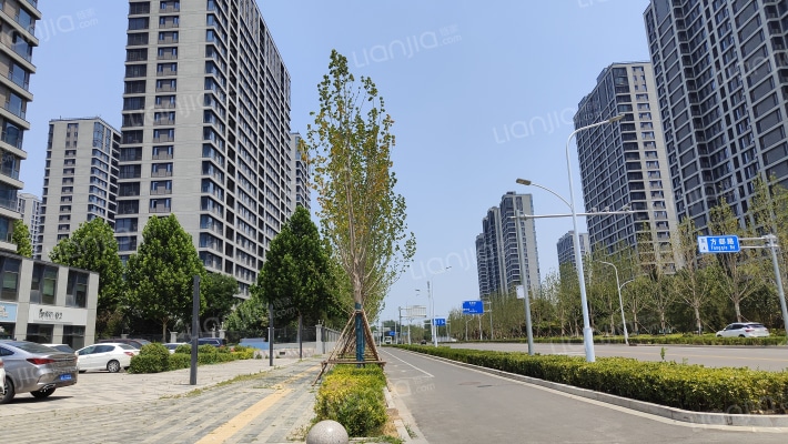 融创中心外景图