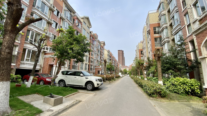 怡江城小区外景图