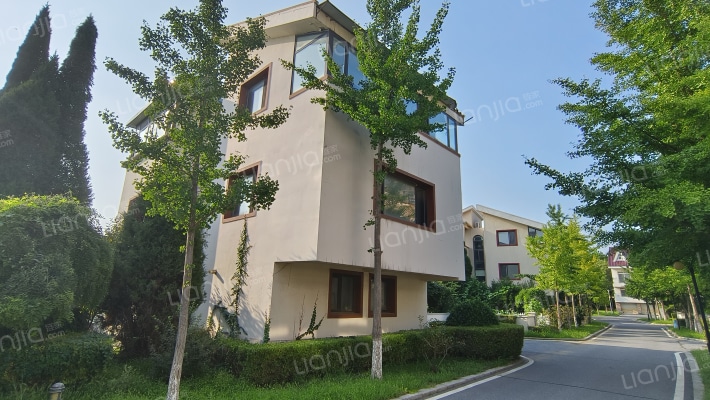 玫瑰花园外景图