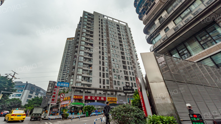 中信银行大厦外景图