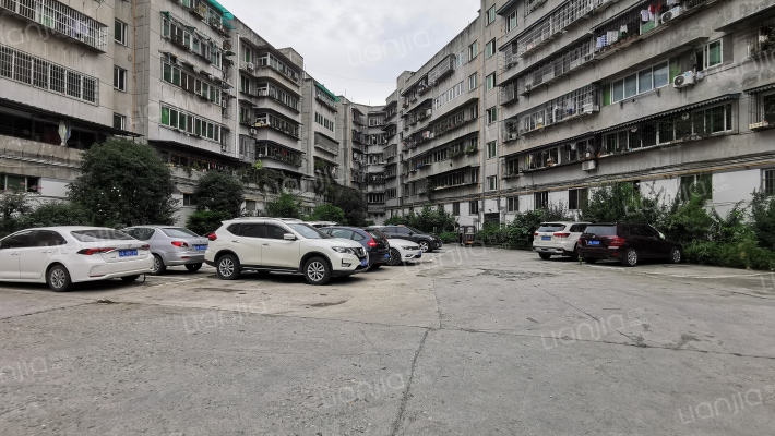 温江区教育研究培训中心外景图