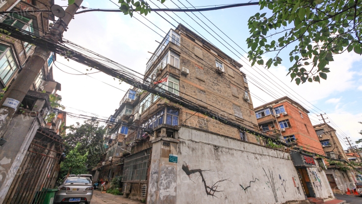 师大南路手表厂宿舍外景图