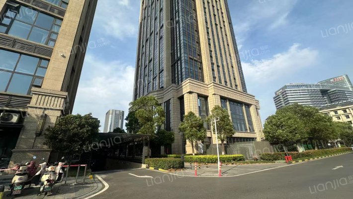 毅达中心外景图