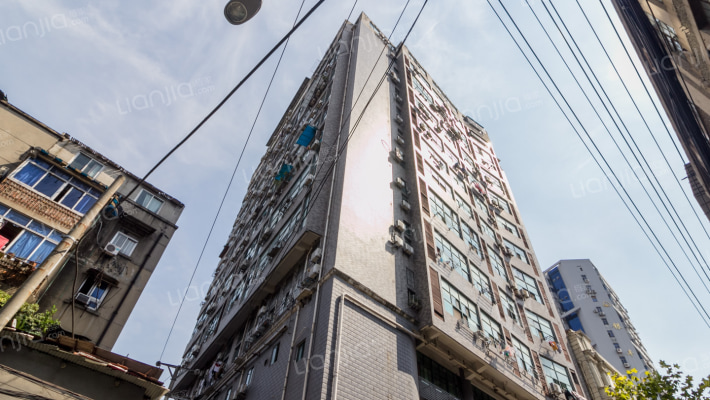 外滩洞庭首府外景图