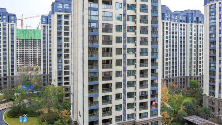 白鹭源春晓外景图