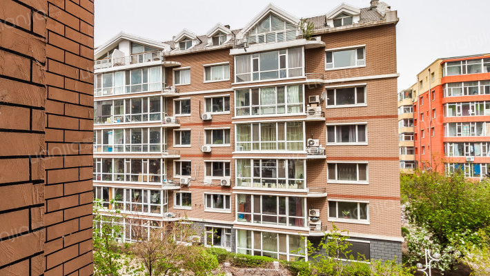 金碧家园外景图