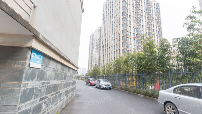 兴泰公寓外景图