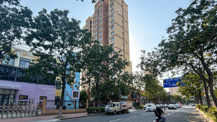 天怡景园B区综合楼外景图