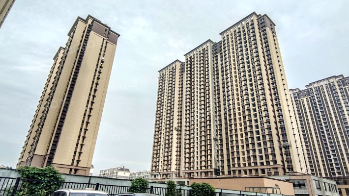 明湖之光外景图