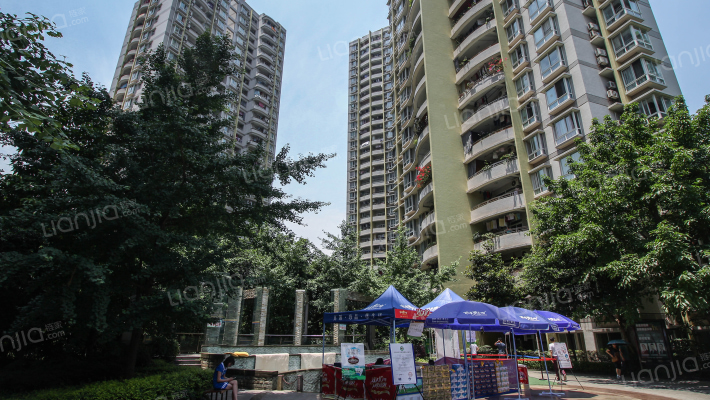 时代菁英外景图