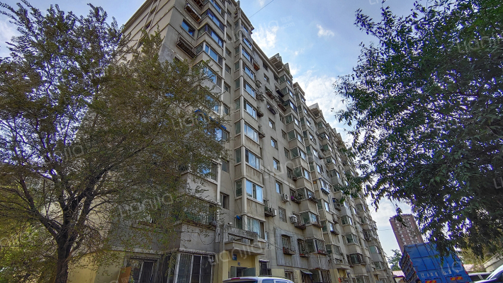 建设花园外景图