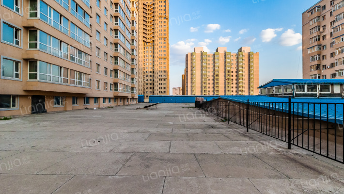 永春商居广场外景图