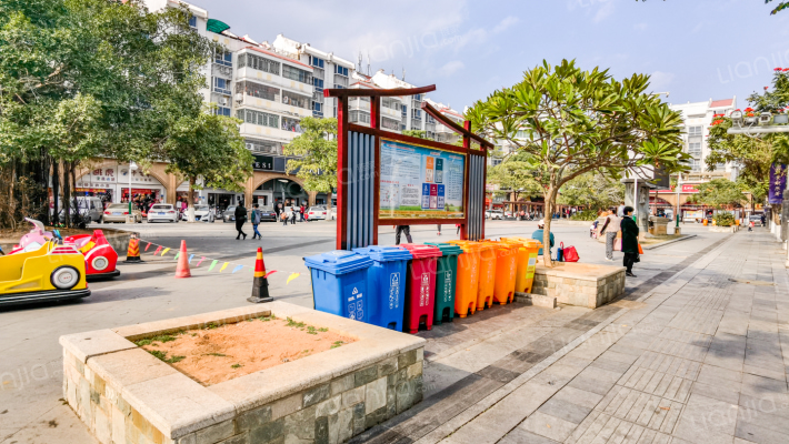 凤泉广场外景图