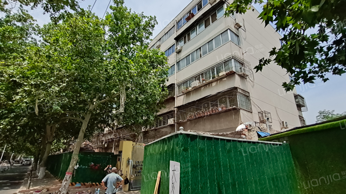 丝织厂家属院外景图