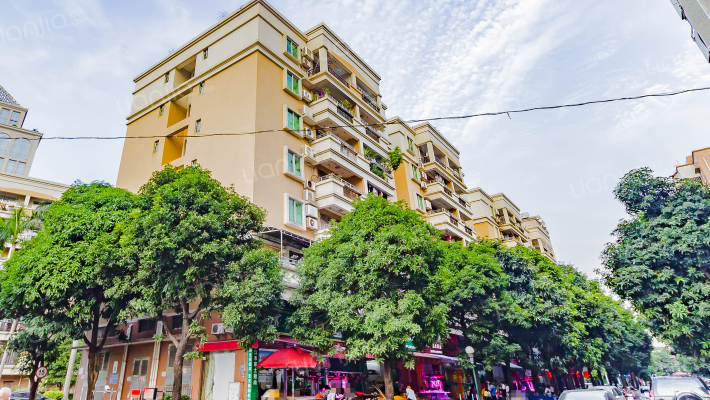 威力塑料厂宿舍外景图