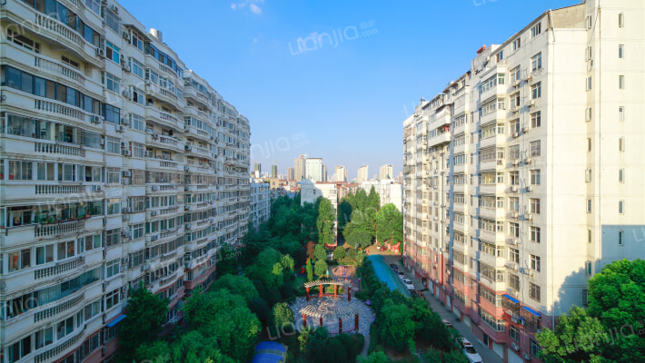 武汉大学珞桂小区外景图