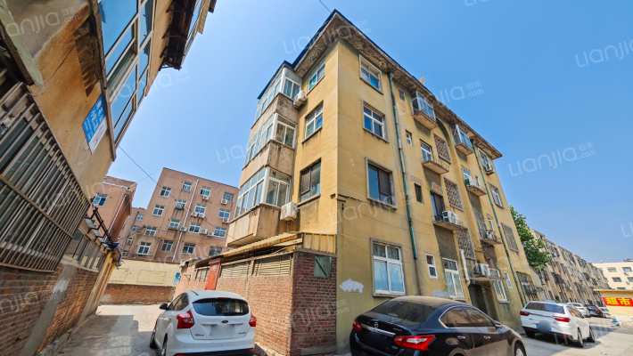 桃花山小区二区外景图