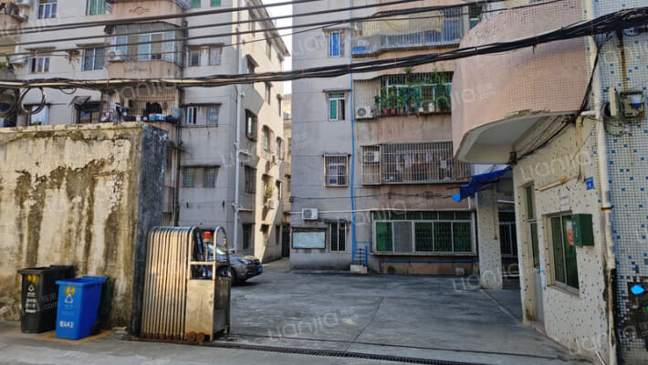 堑头荔园路人行宿舍外景图